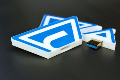 USB flash disk s reliéfem - větší
