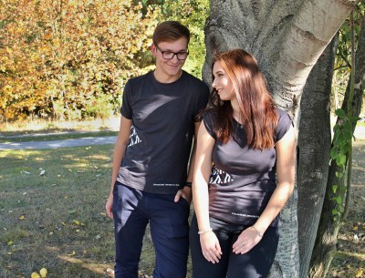 Tričko s trojúhelníkovou texturou - žíhané