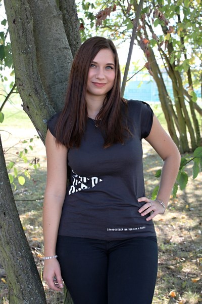 Tričko s trojúhelníkovou texturou - žíhané