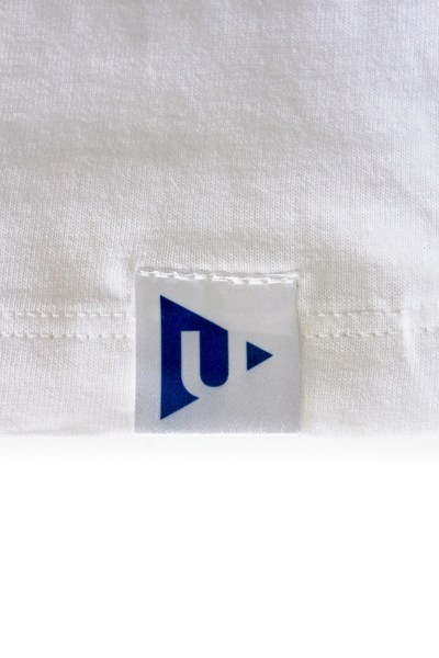 Triko s křížovkou