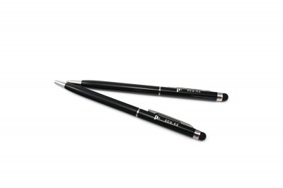 Tenká černá propiska ZČU